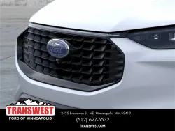 2026 Ford Escape Plug-In Hybrid | Thumbnail Photo 17 of 23