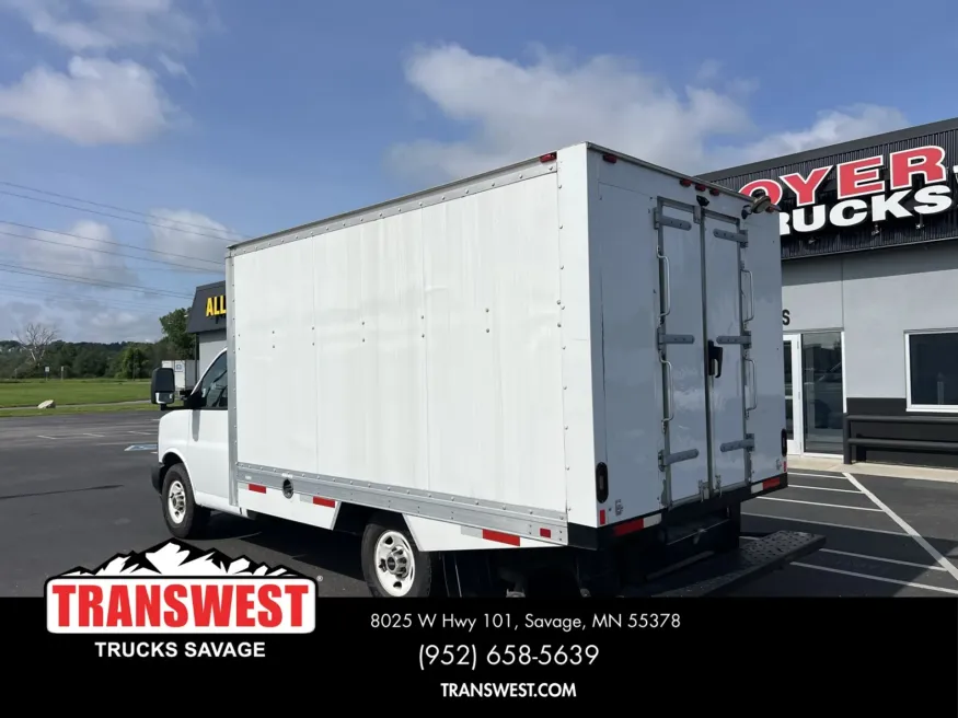 2020 GMC SAVANA 3500 CARGO | Photo 11 of 14