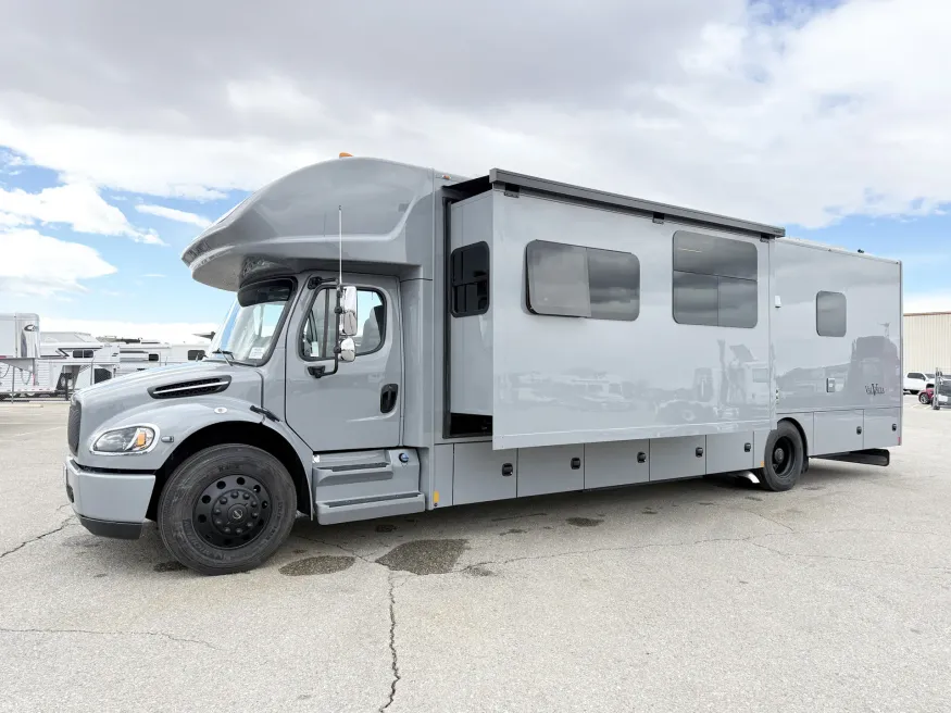 2026 Renegade Valencia 39RB | Photo 22 of 29