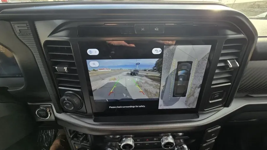 2025 Ford F-150 | Photo 21 of 32