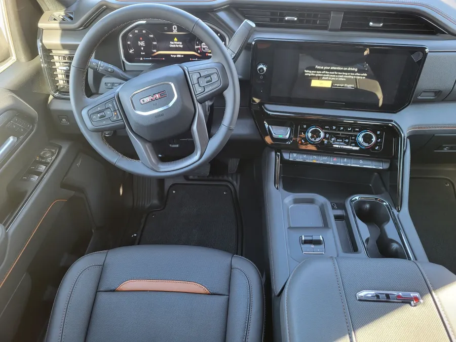 2026 GMC Sierra 2500HD AT4 | Photo 24 of 31