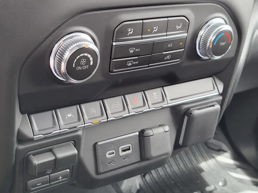 2026 GMC Sierra 1500 Pro | Photo 16 of 24