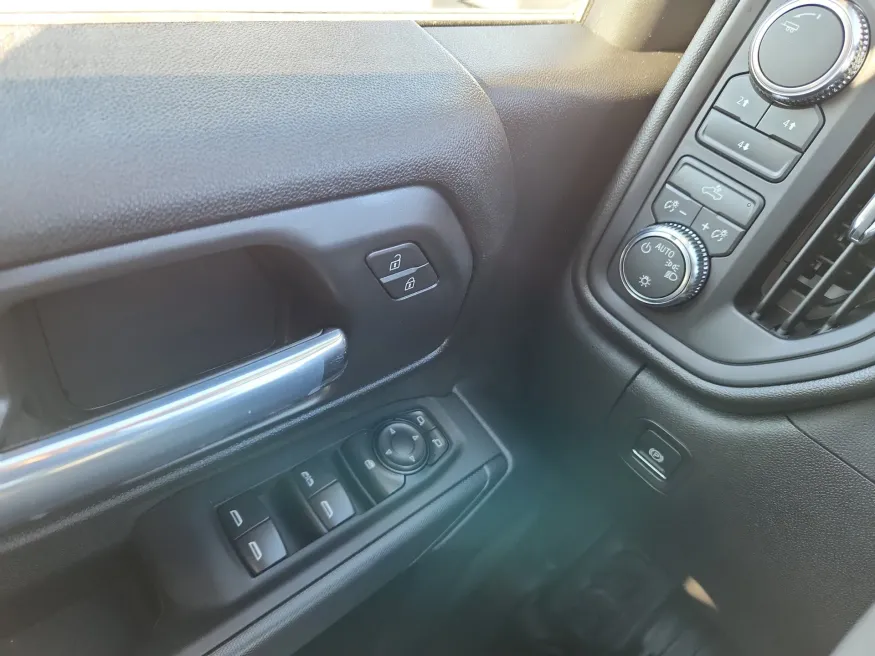 2026 GMC Sierra 2500HD Pro | Photo 16 of 21