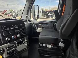 2024 Freightliner Cascadia 126 | Thumbnail Photo 7 of 21