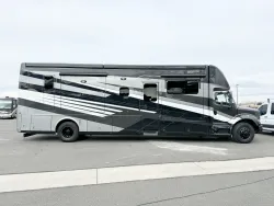 2026 Newmar Super Star 4159 | Thumbnail Photo 3 of 27