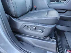 2024 GMC Sierra 2500HD Denali | Thumbnail Photo 18 of 31