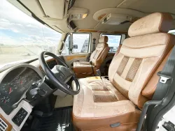 2006 International 4400 2L Hauler | Thumbnail Photo 5 of 19