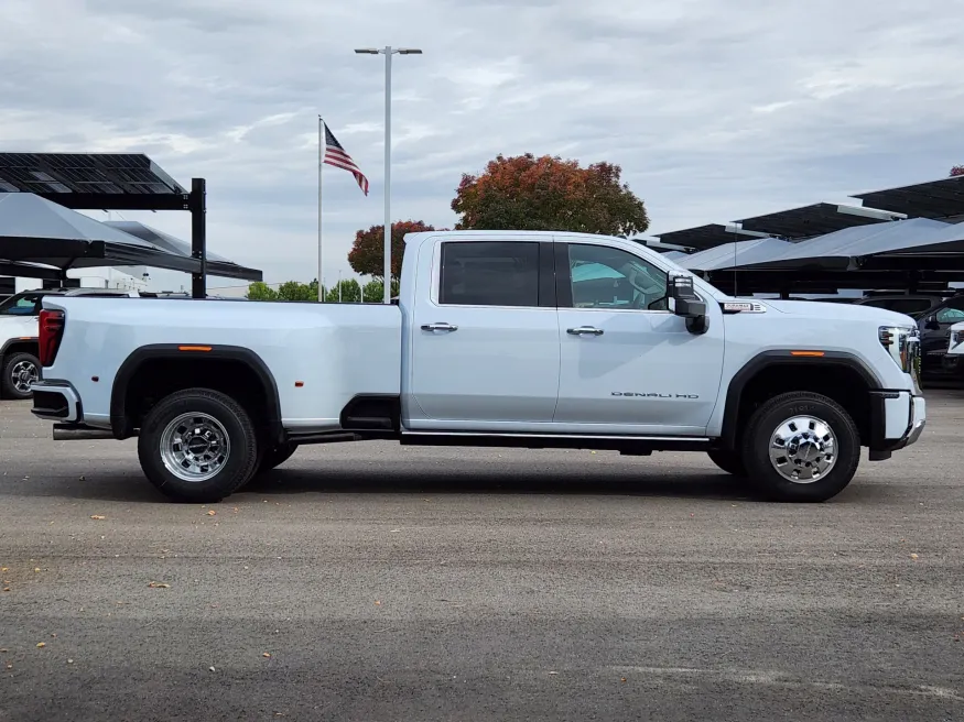 2026 GMC Sierra 3500HD Denali | Photo 1 of 31