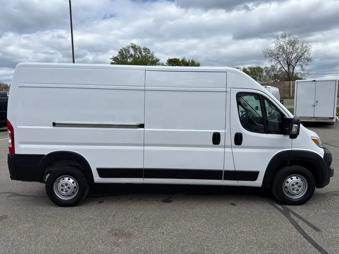 2023 RAM ProMaster 2500 High Roof | Photo 5 of 15