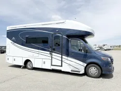 2026 Newmar Freedom Aire 2515 | Thumbnail Photo 1 of 23