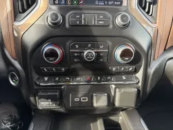 2022 Chevrolet Silverado 2500HD High Country | Thumbnail Photo 17 of 22