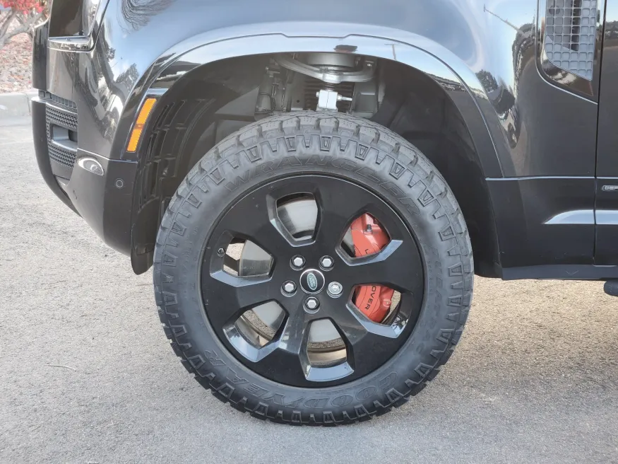 2020 Land Rover Defender X | Photo 19 of 28