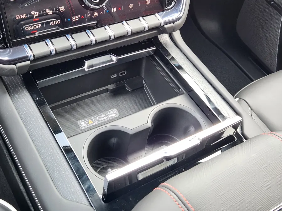 2026 GMC Yukon XL AT4 Ultimate | Photo 14 of 25