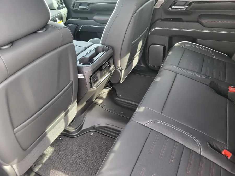 2026 GMC Sierra 2500HD AT4X | Photo 21 of 24