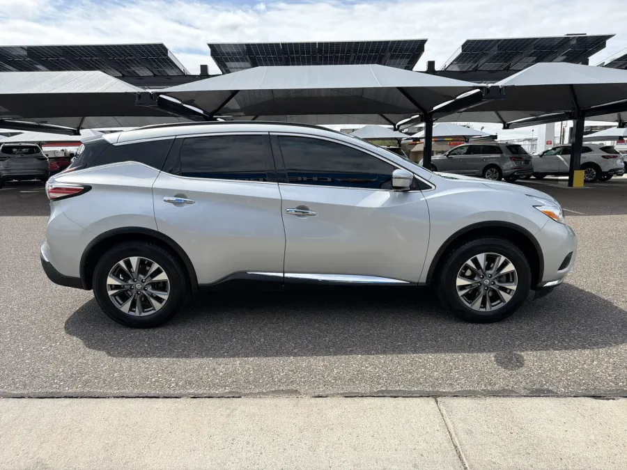 2016 Nissan Murano | Photo 5 of 18