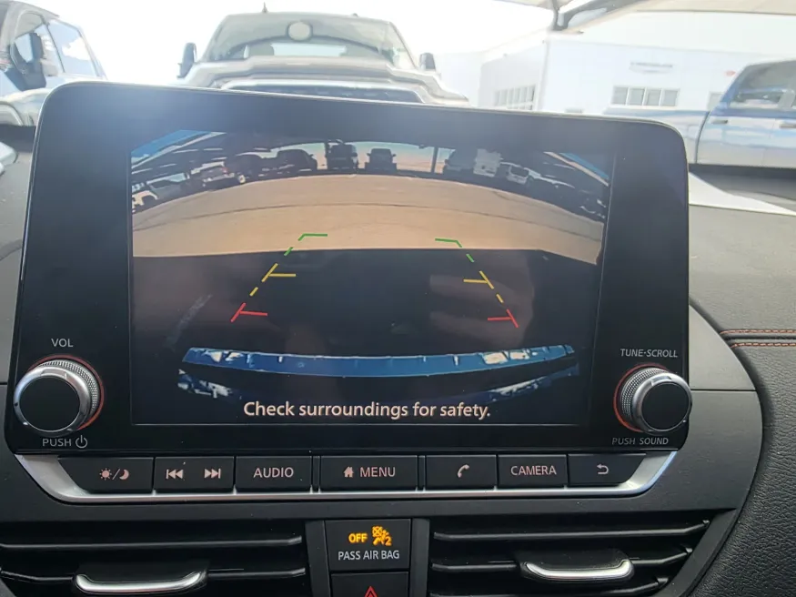 2022 Nissan Altima 2.5 SR | Photo 21 of 23