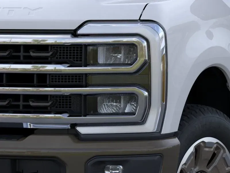 2026 Ford Super Duty F-350 | Photo 14 of 18