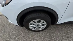 2026 Ford Escape | Thumbnail Photo 10 of 25
