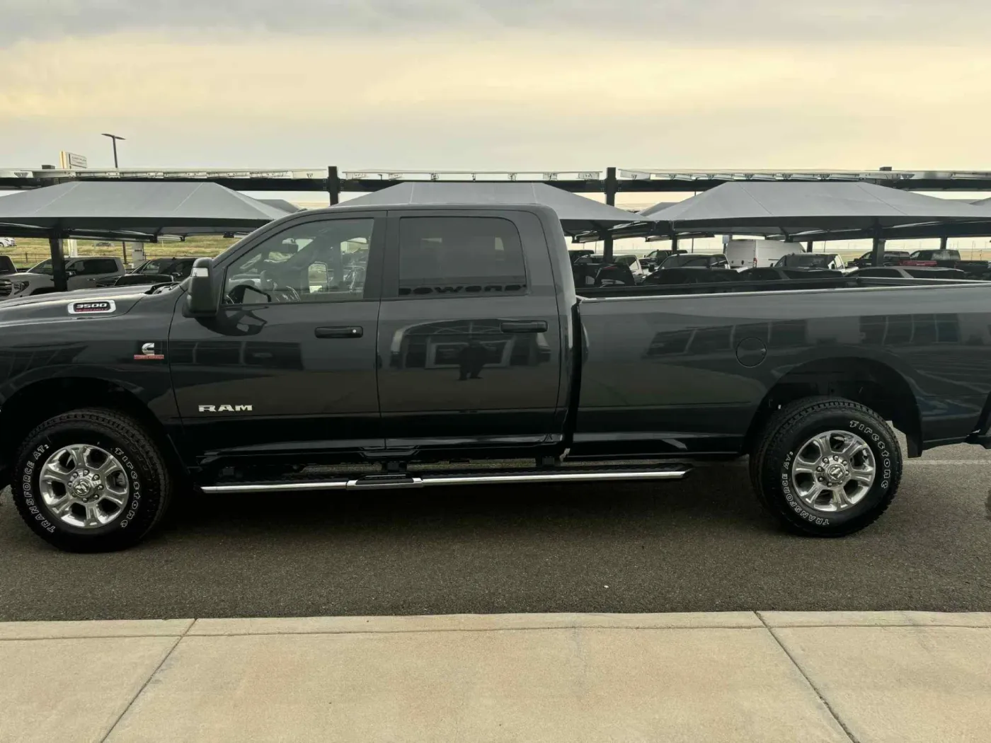 2025 RAM 3500 Big Horn | Photo 5 of 20