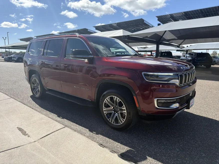 2024 Jeep Wagoneer Series II | Photo 6 of 22