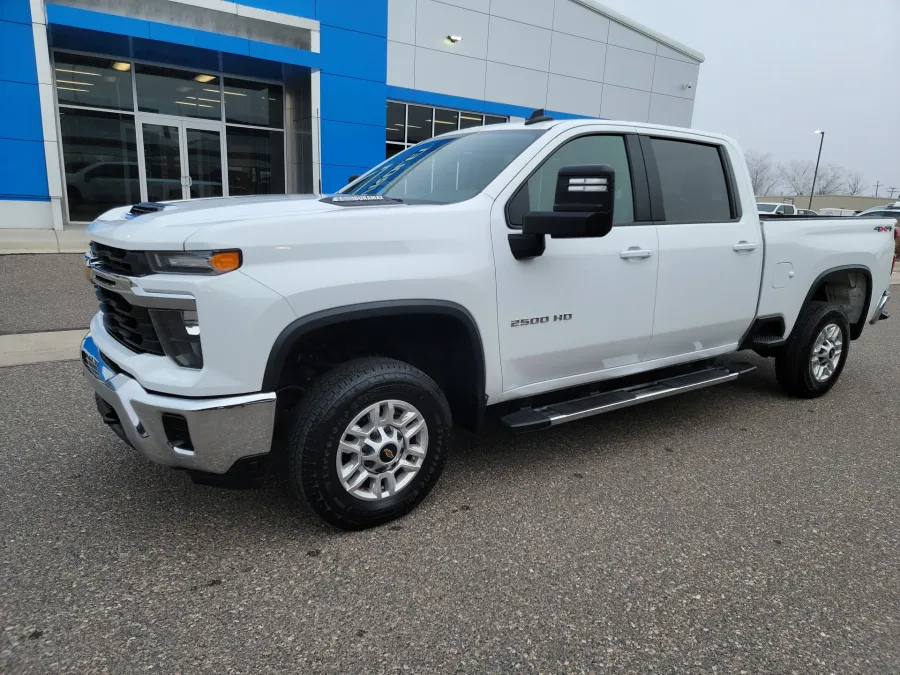 2024 Chevrolet Silverado 2500HD LT | Photo 12 of 12