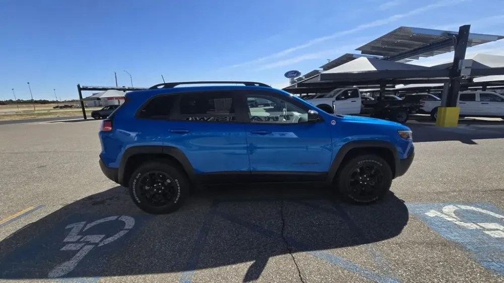 2022 Jeep Cherokee Trailhawk - Photo 4