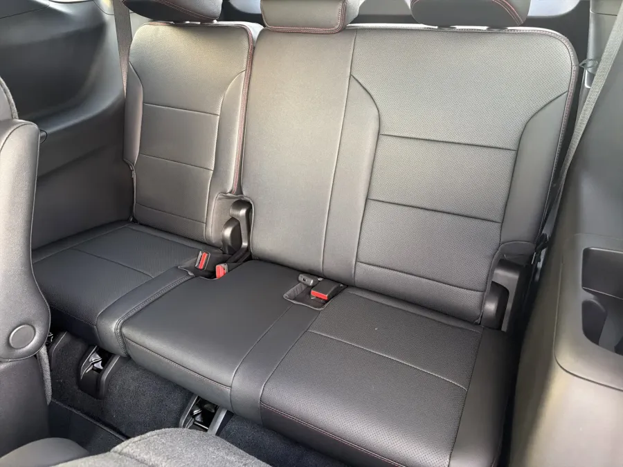 2026 Chevrolet Traverse AWD RS | Photo 11 of 23