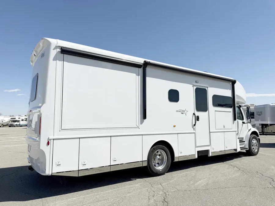 2026 Newmar Grand Star 3444 | Photo 18 of 28