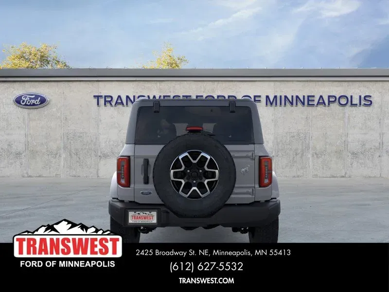 2026 Ford Bronco Outer Banks | Photo 4 of 25