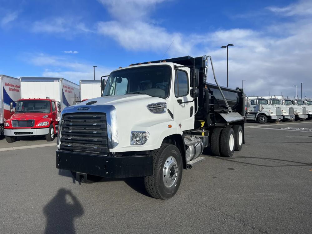 2024 Freightliner 114SD | Photo 1 of 16