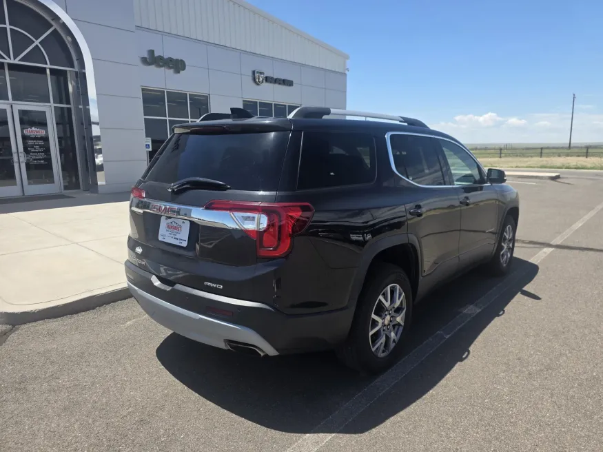 2020 GMC Acadia SLT | Photo 7 of 27