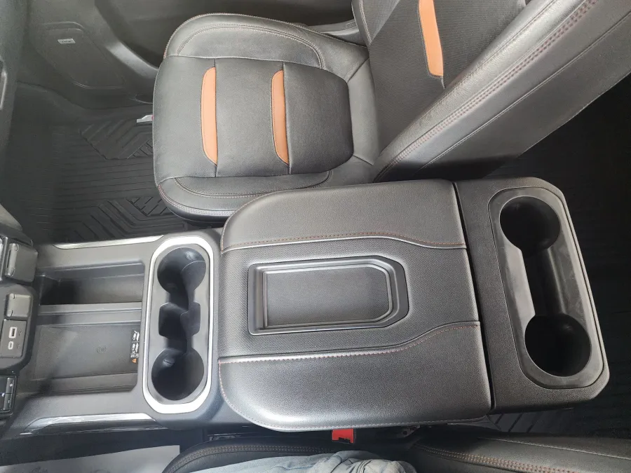 2020 GMC Sierra 1500 AT4 | Photo 27 of 28