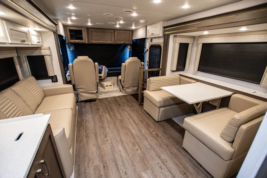 2026 Newmar Bay Star Sport 3225 | Photo 14 of 27