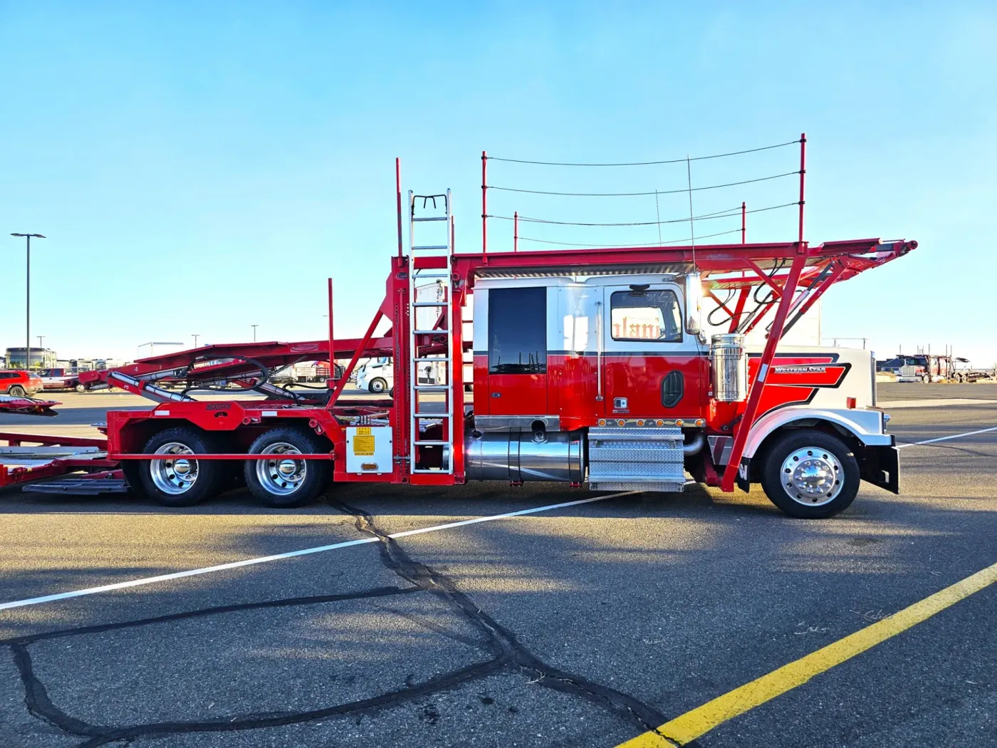 2019 Western Star 4900 | Photo 4 of 34