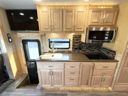 2019 Renegade Classic 3200AM | Thumbnail Photo 8 of 28