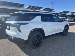 2026 Chevrolet Traverse AWD RS | Thumbnail Photo 4 of 23