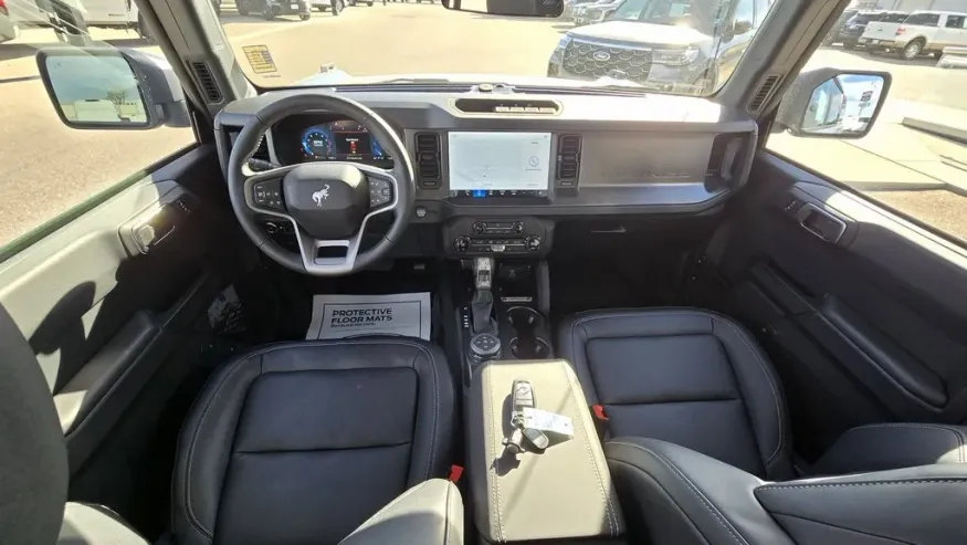 2025 Ford Bronco | Photo 25 of 29