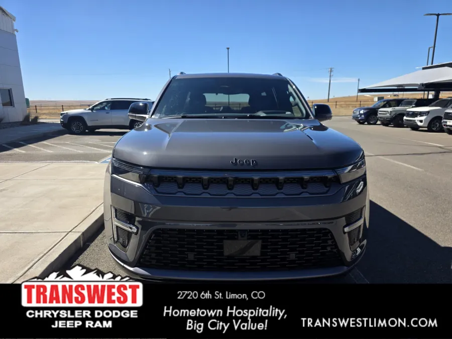 2026 Jeep Grand Wagoneer Limited Reserve | Photo 2 of 29