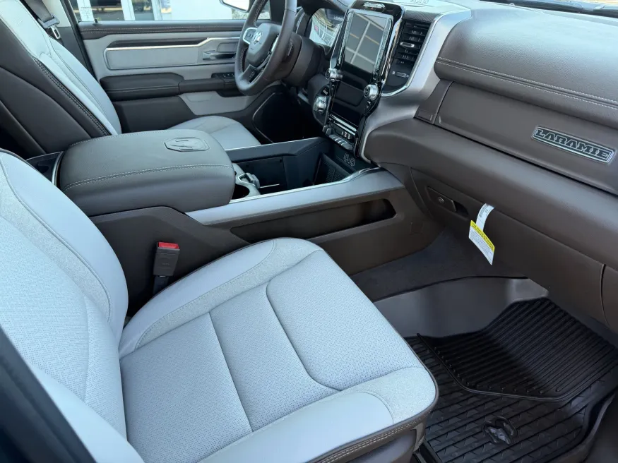 2026 RAM 1500 Laramie | Photo 11 of 17