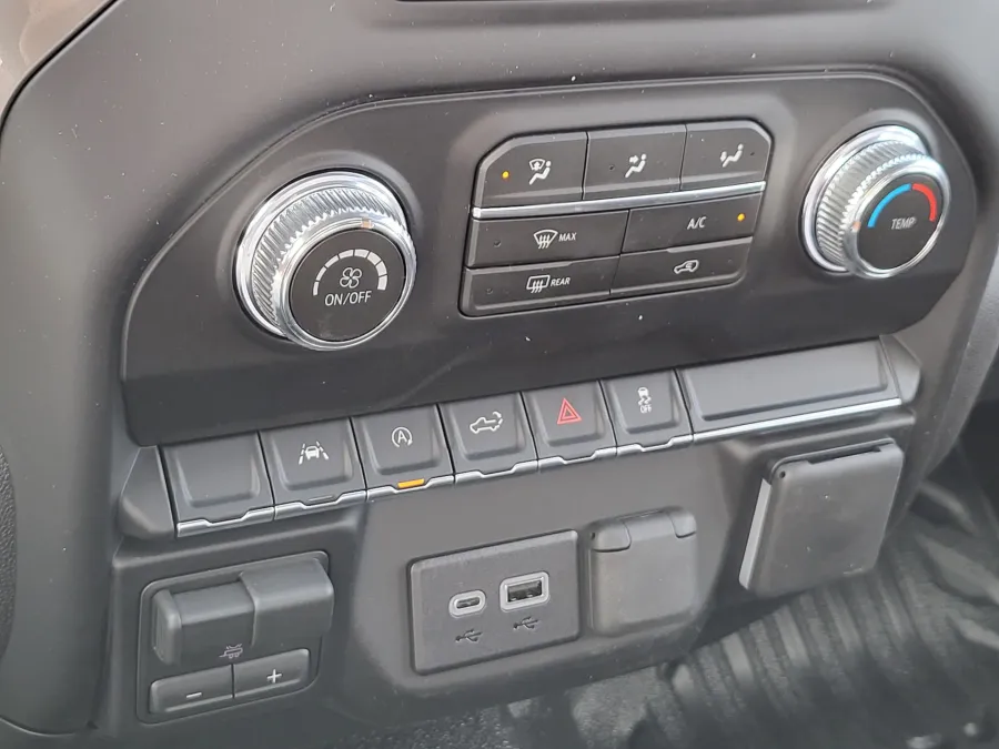 2026 GMC Sierra 1500 Pro | Photo 16 of 22
