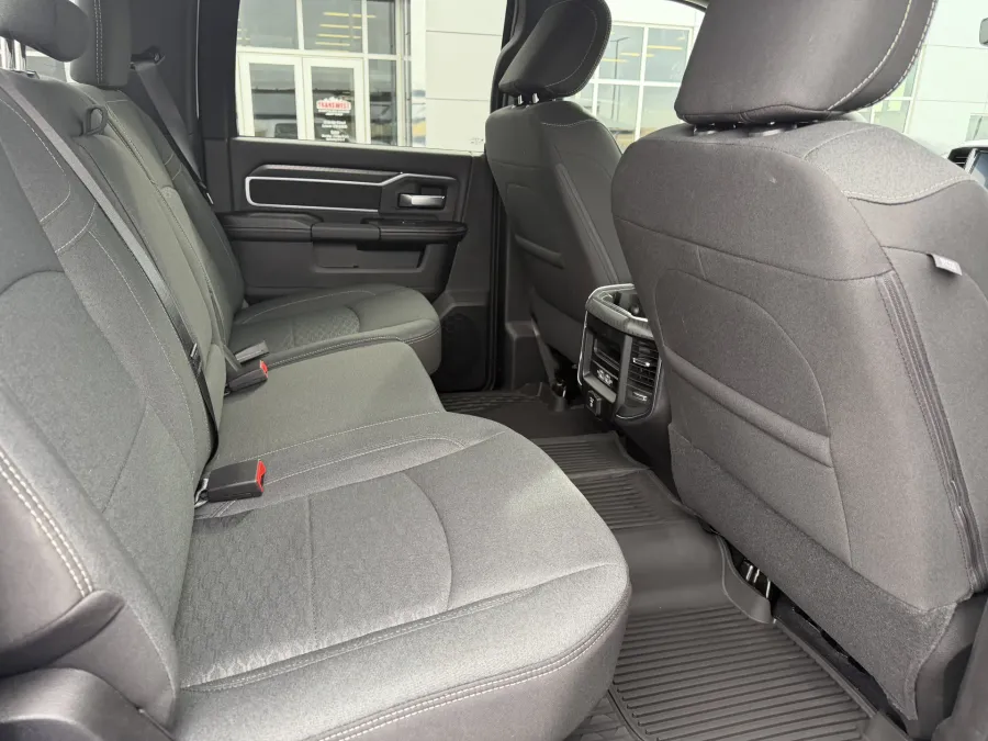 2026 RAM 3500 Big Horn | Photo 8 of 16