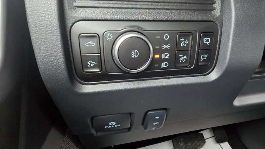 2026 Ford Super Duty F-250 | Photo 15 of 35