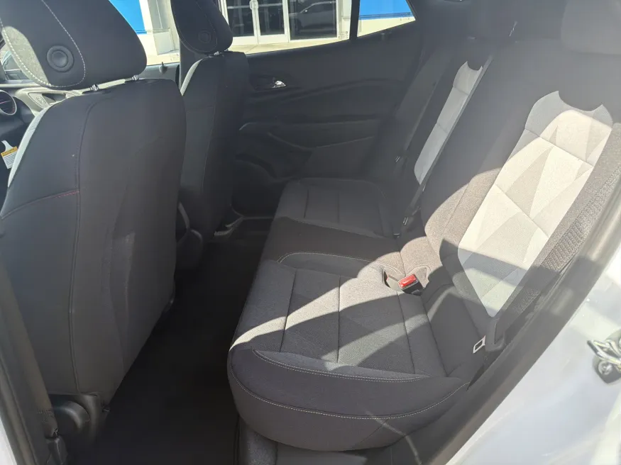 2026 Chevrolet Trax 1RS | Photo 9 of 19