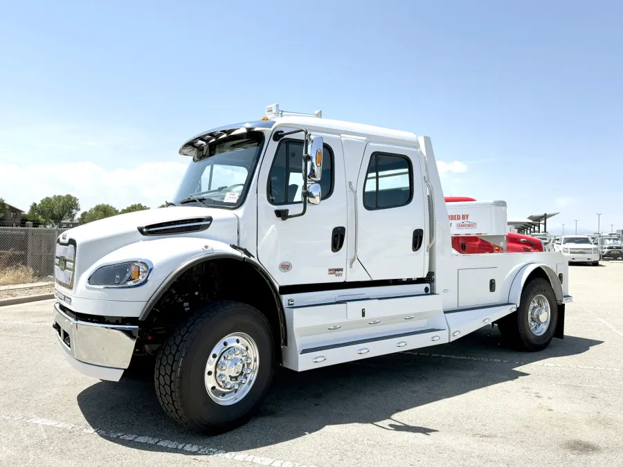2025 Freightliner M2 106 Plus Summit Hauler | Photo 1 of 24