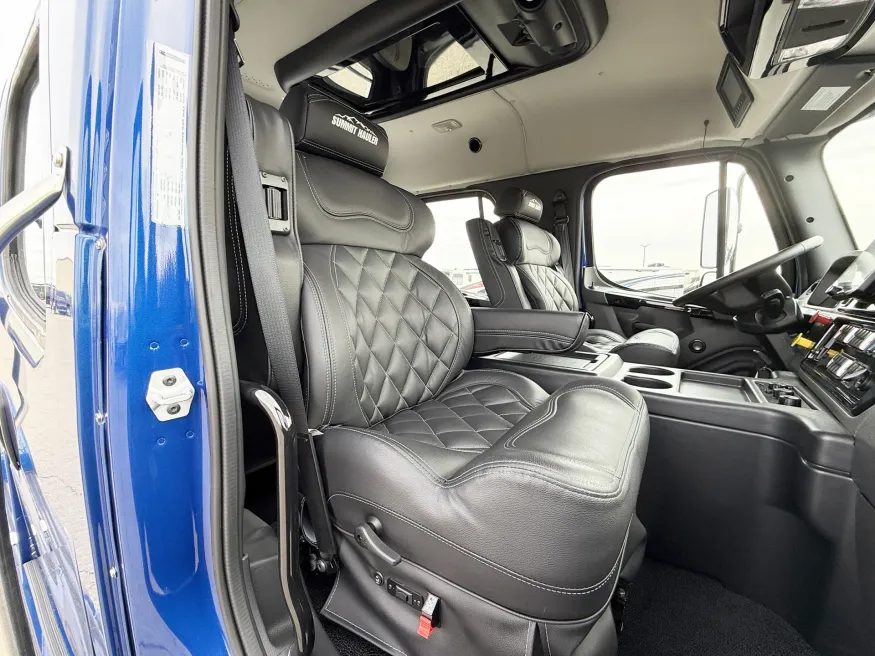 2025 Freightliner M2 106 Plus Summit Hauler | Photo 22 of 24