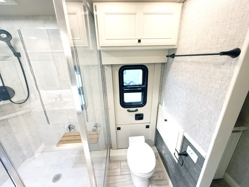 2023 Tiffin Allegro Bus 45FP | Photo 20 of 35