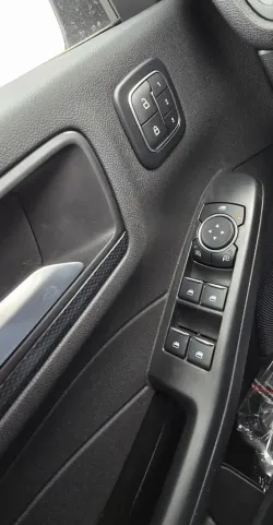 2026 Ford Escape Hybrid | Thumbnail Photo 13 of 32