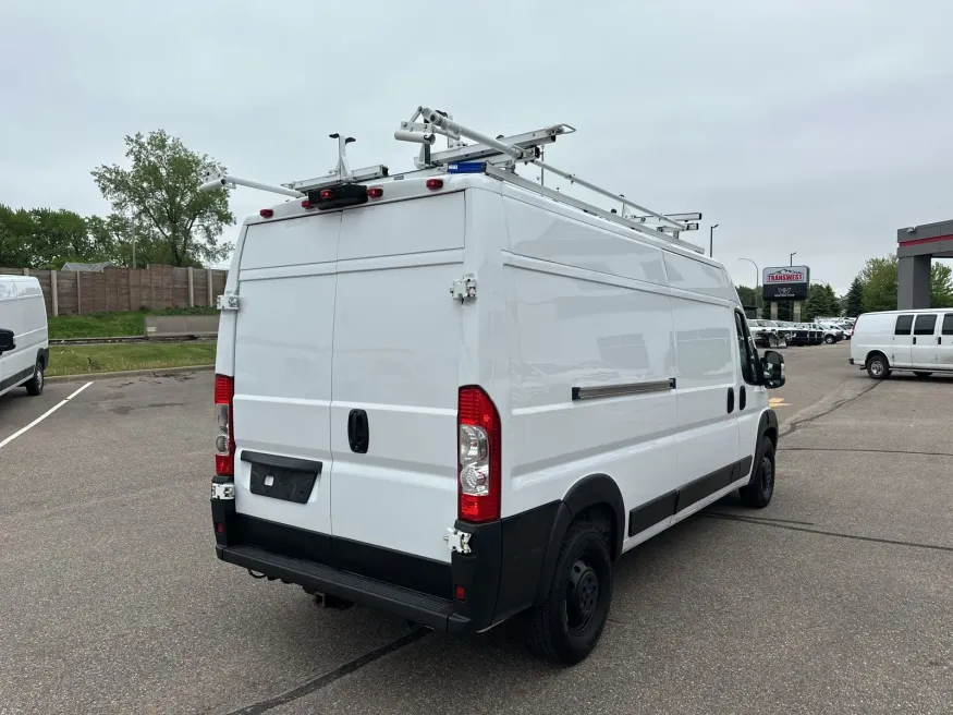 2021 RAM ProMaster 2500 High Roof | Photo 3 of 20