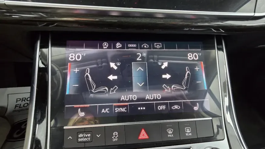 2023 Audi Q7 | Photo 24 of 34