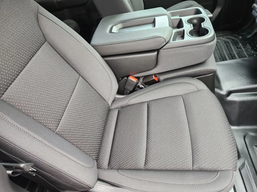 2026 GMC Sierra 2500HD Pro | Photo 9 of 21